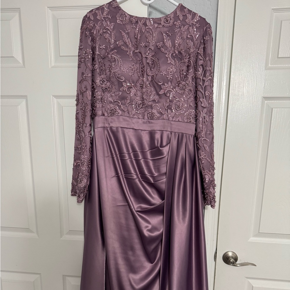 Elegant Lavender Long Sleeve Gown